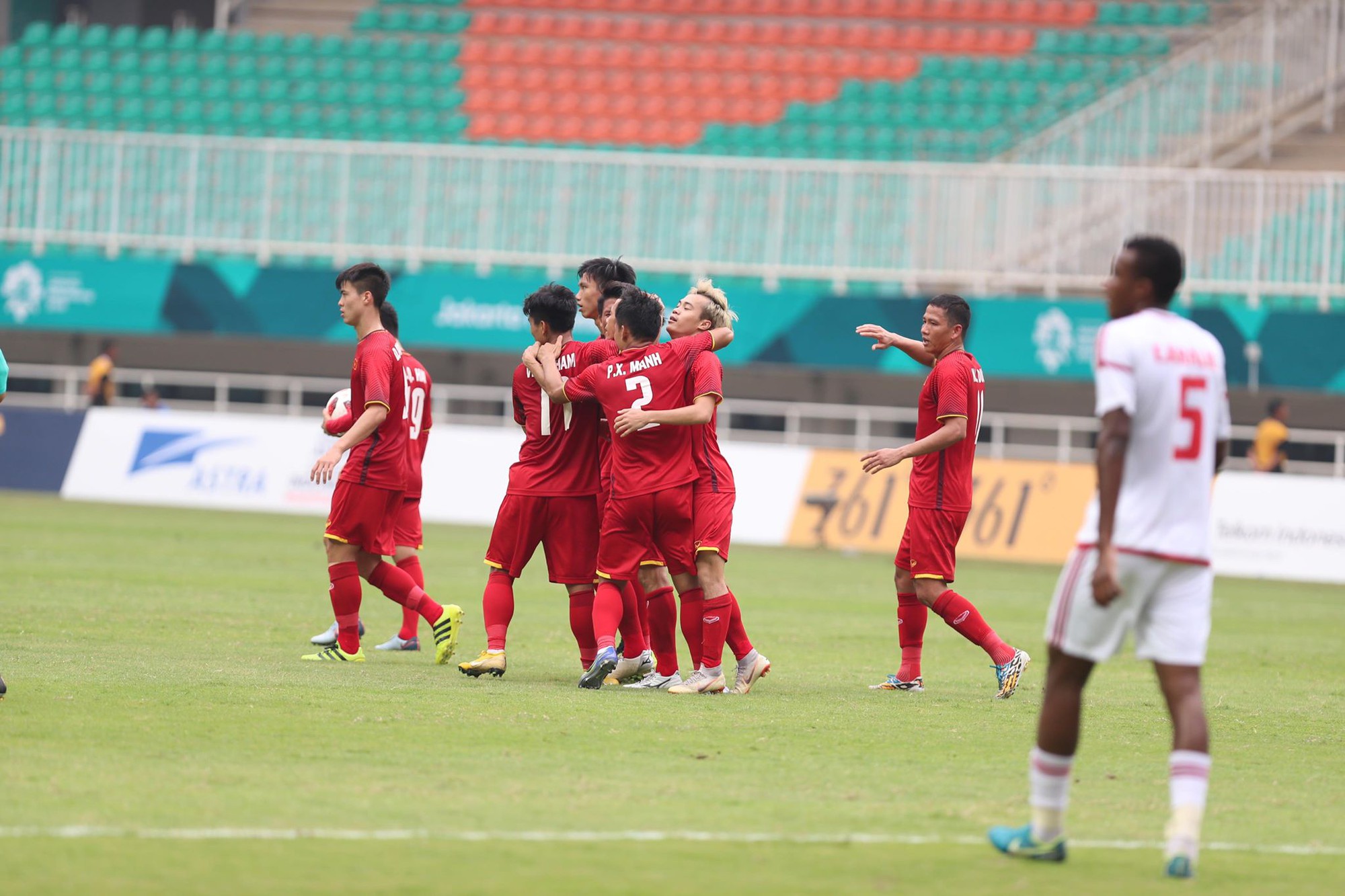 Thua UAE sau loạt s&uacute;t 11 m, Olympic Việt Nam hạng 4 - Ảnh 14.