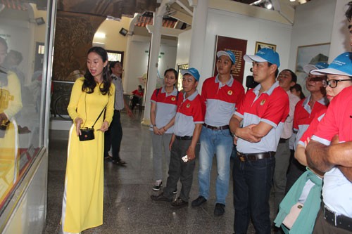 Tự hào tiếp bước Bác Tôn