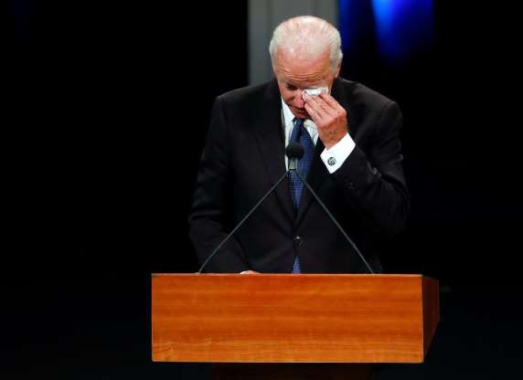 &Ocirc;ng Trump kh&ocirc;ng tham gia c&aacute;c nghi lễ tưởng niệm &ocirc;ng McCain - Ảnh 4.