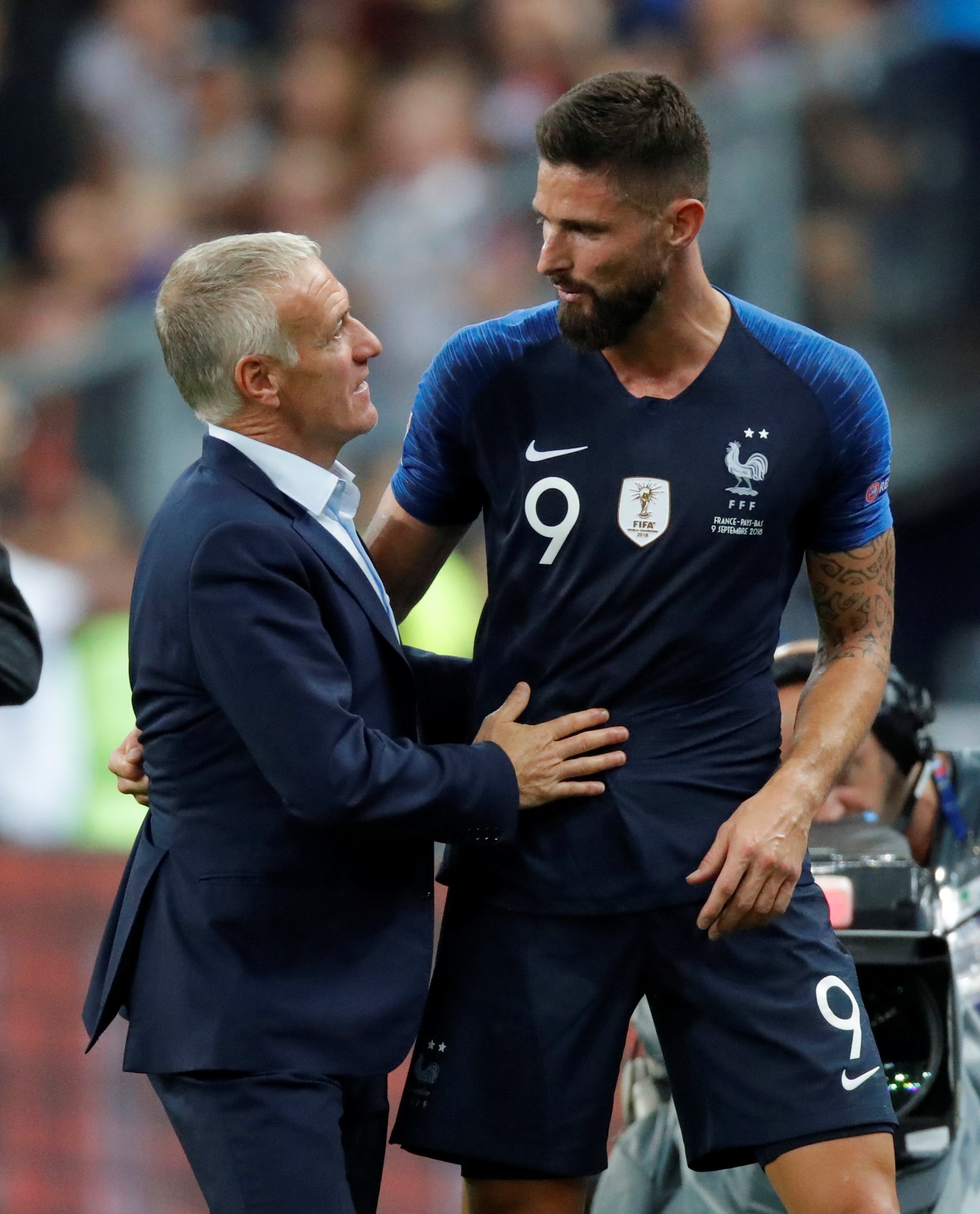 Ghi bàn khủng tại La Liga, Benzema vẫn bít cửa về tuyển Pháp - Ảnh 4.