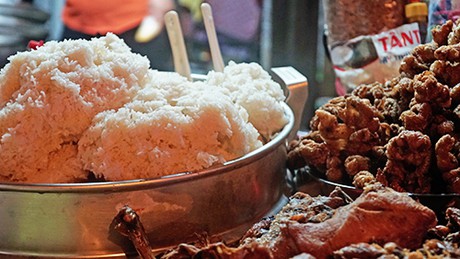 Xe xôi 20 năm 'không ngủ' ở Sài Gòn