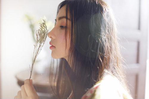 Mẫu phụ nữ bất kể tuổi t&aacute;c vẫn đầy ma lực với đ&agrave;n &ocirc;ng - Ảnh 3.