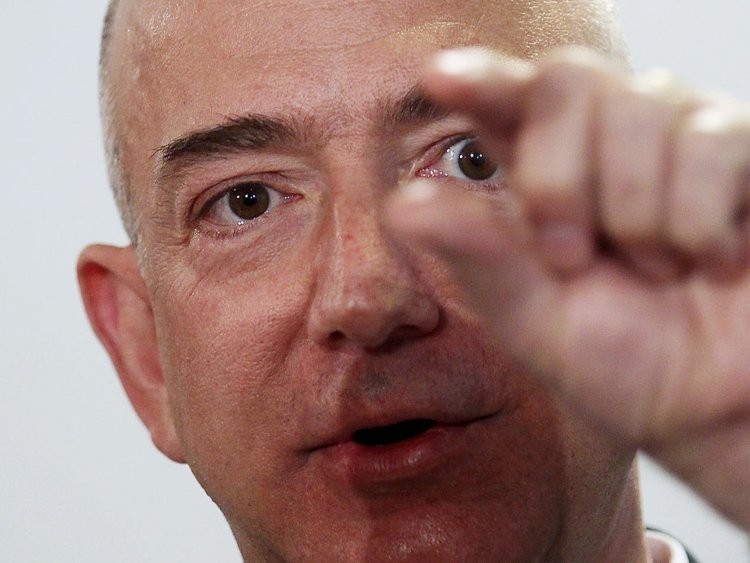 Giàu nhất thế giới, Jeff Bezos vẫn rửa bát sau mỗi bữa tối - Ảnh 6.