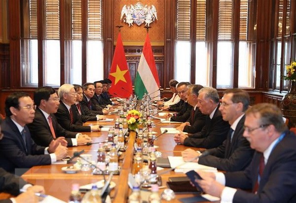 Việt Nam - Hungary nâng quan hệ lên "Đối tác toàn diện"