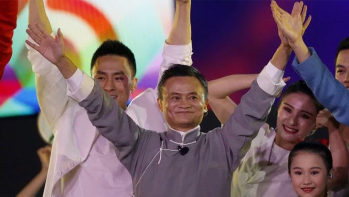 Phía sau quyết định từ bỏ ánh hào quang của Jack Ma