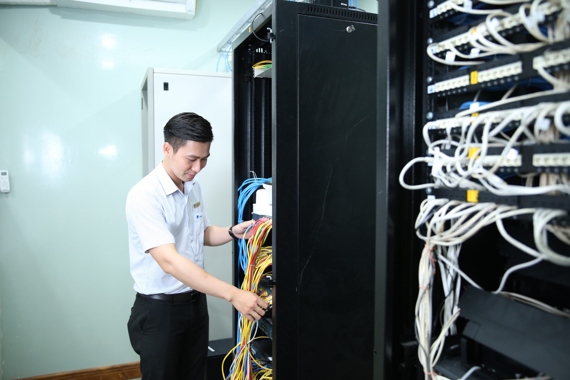 Lịch chuyển đổi mã mạng di động cụ thể của các SIM 11 số