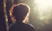 Biết yêu đàn ông có vợ là sai nhưng tôi vẫn cứ hút vào