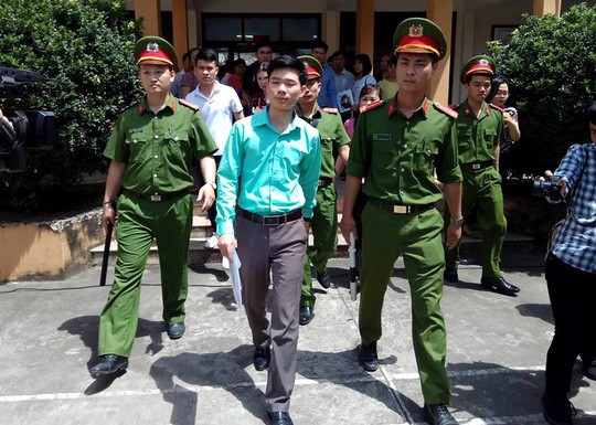 Công an: Bác sĩ Hoàng Công Lương mắc lỗi vô ý cẩu thả