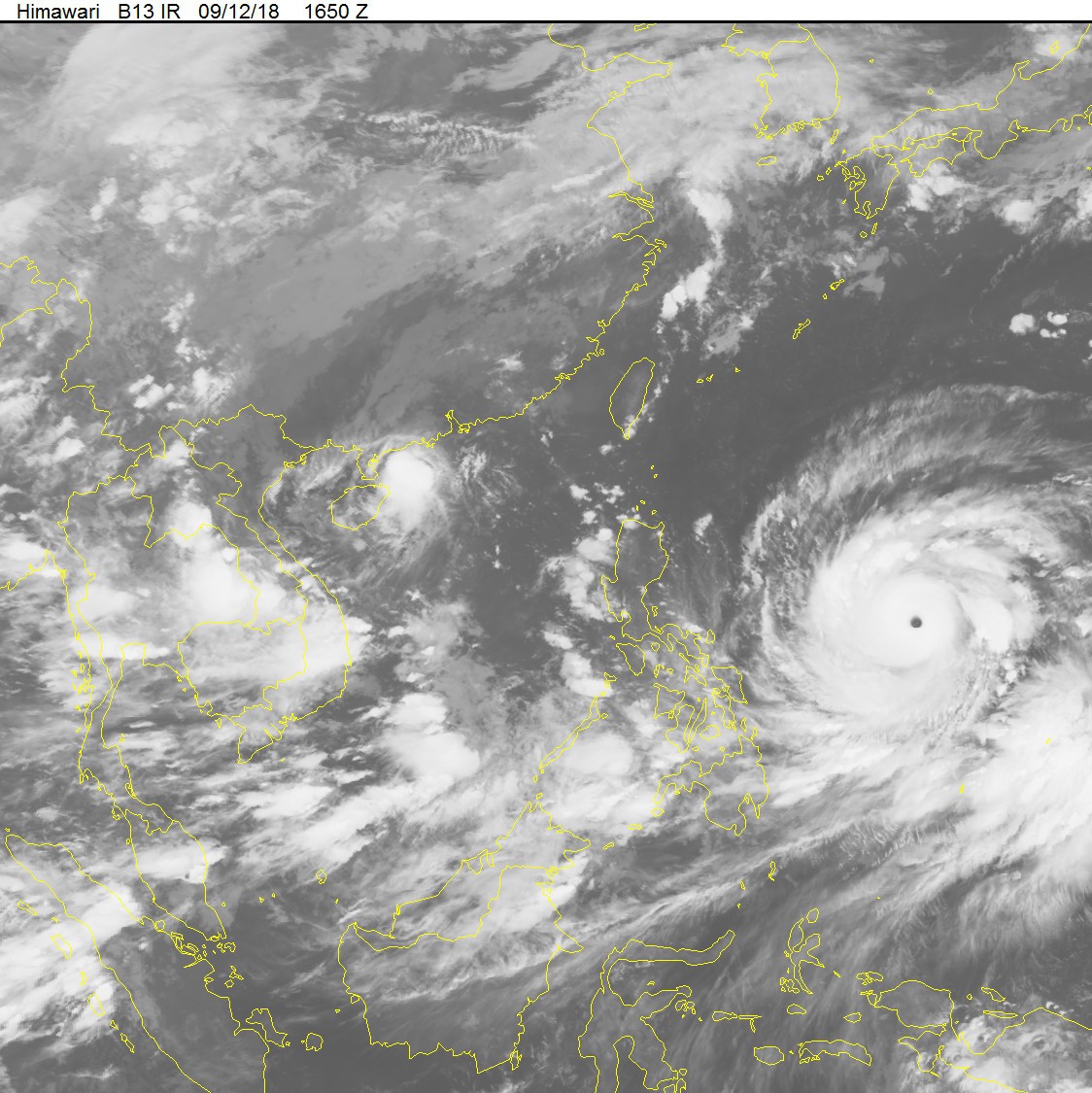 B&atilde;o số 5 gần bờ, si&ecirc;u b&atilde;o Mangkhut tiến v&agrave;o Đ&ocirc;ng Bắc Biển Đ&ocirc;ng - Ảnh 2.