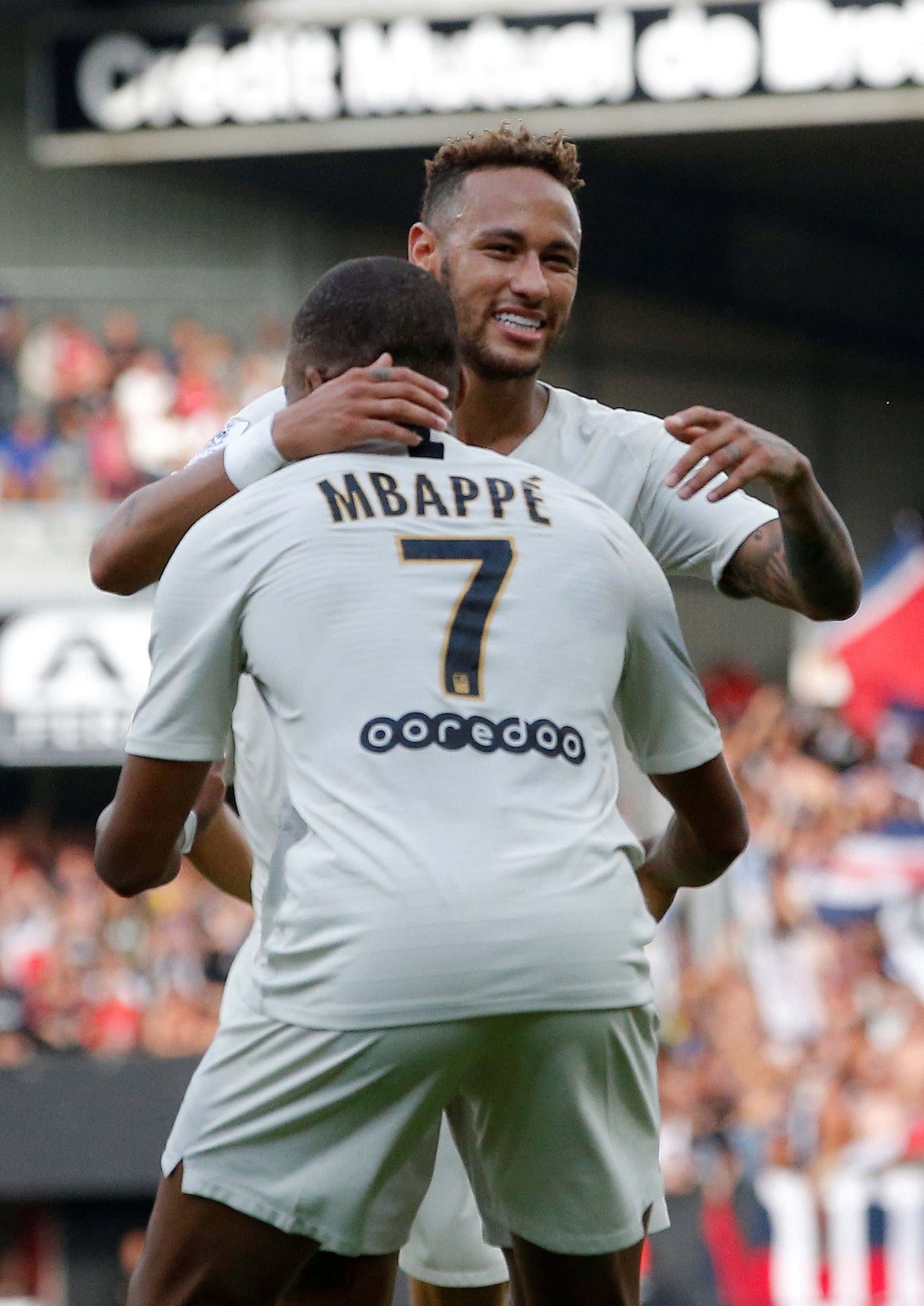 Mbappe xuất sắc hơn cả Messi, Ronaldo ở&hellip; tuổi 19 - Ảnh 6.