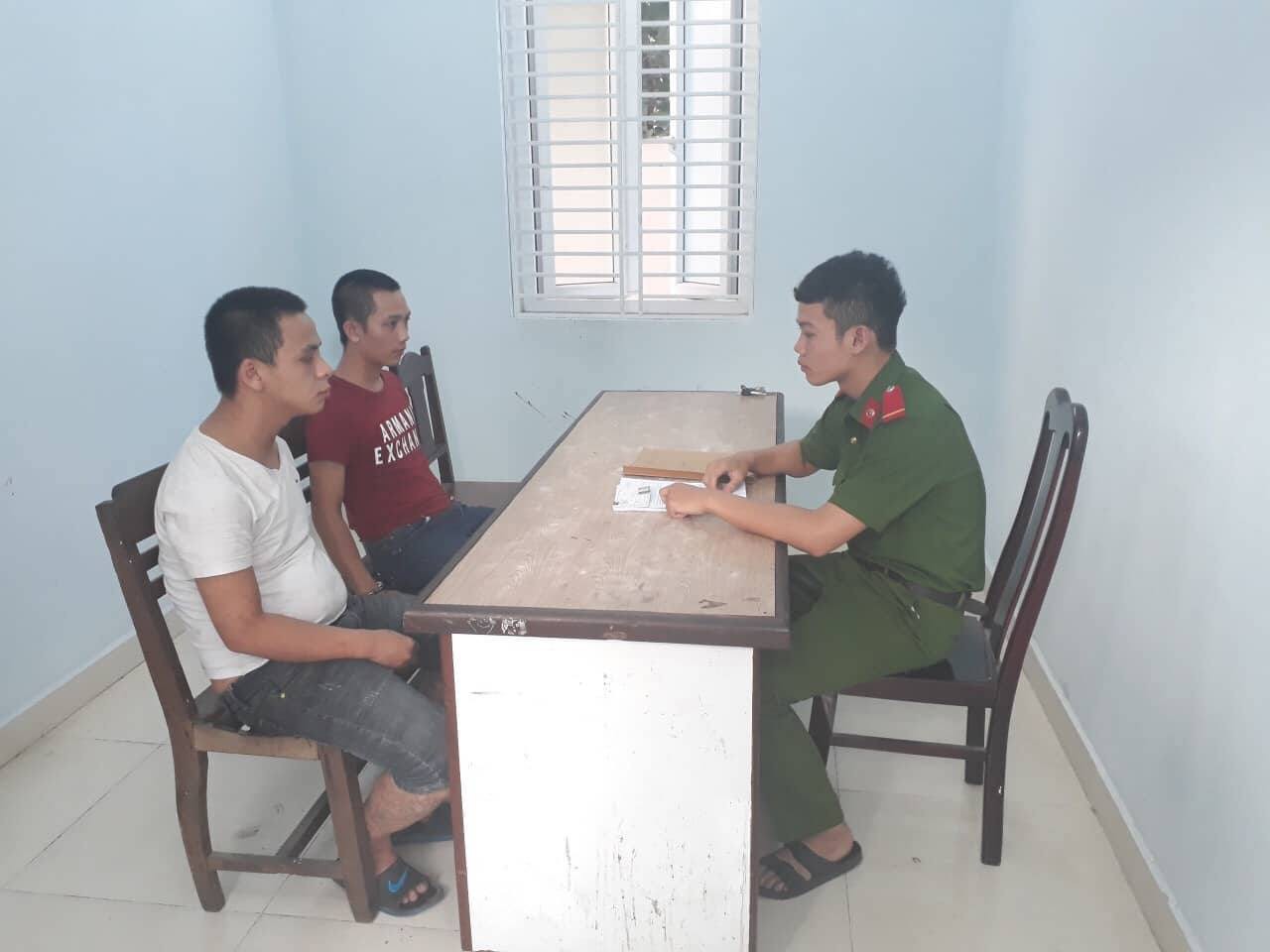 Bắt kẻ táo tợn dùng dao, roi điện cướp tiền người đi đường