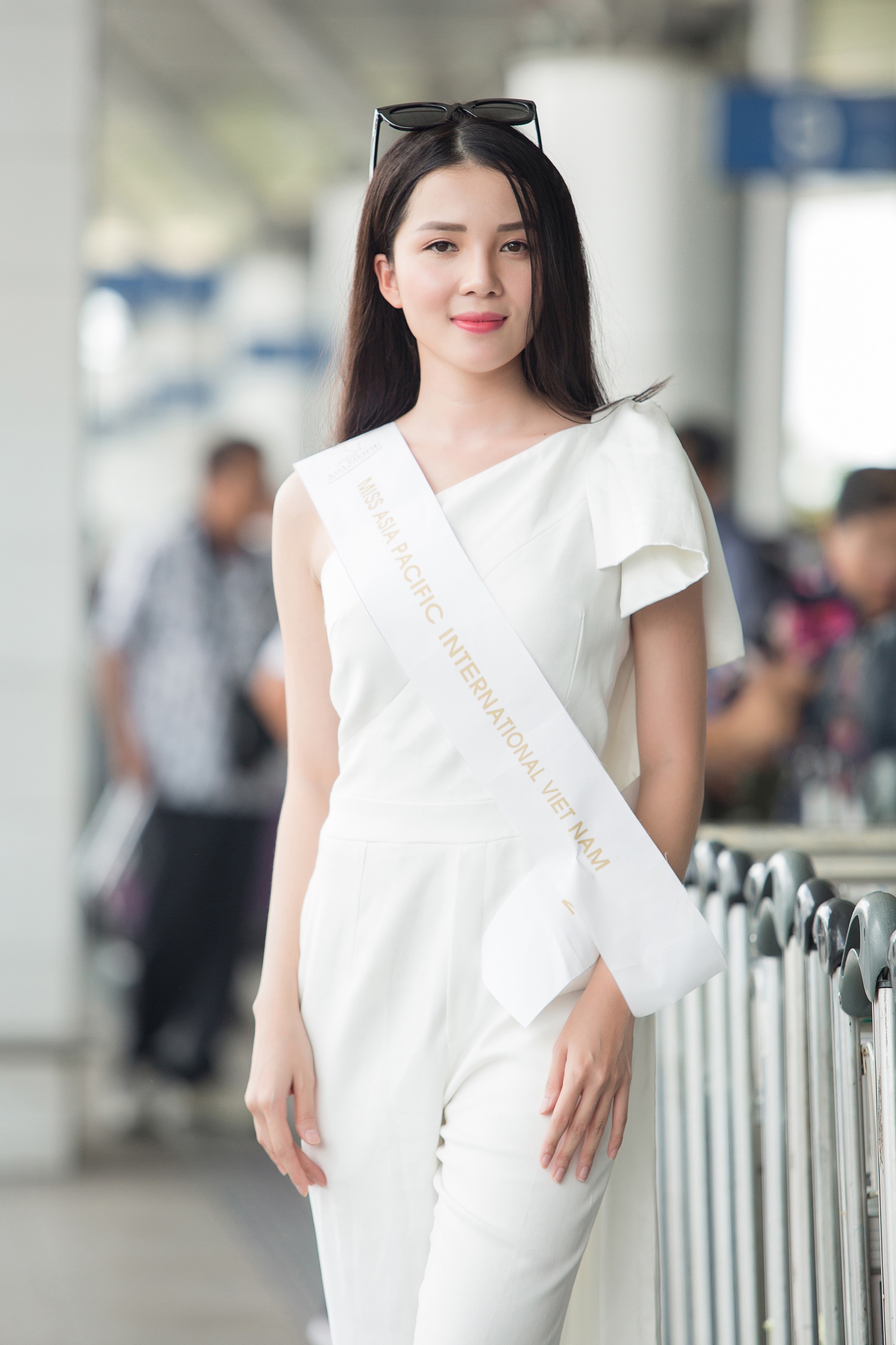 Hoa kh&ocirc;i Huỳnh Th&uacute;y Vi dự thi Hoa hậu Ch&acirc;u &Aacute; - Th&aacute;i B&igrave;nh Dương 2018 - Ảnh 2.