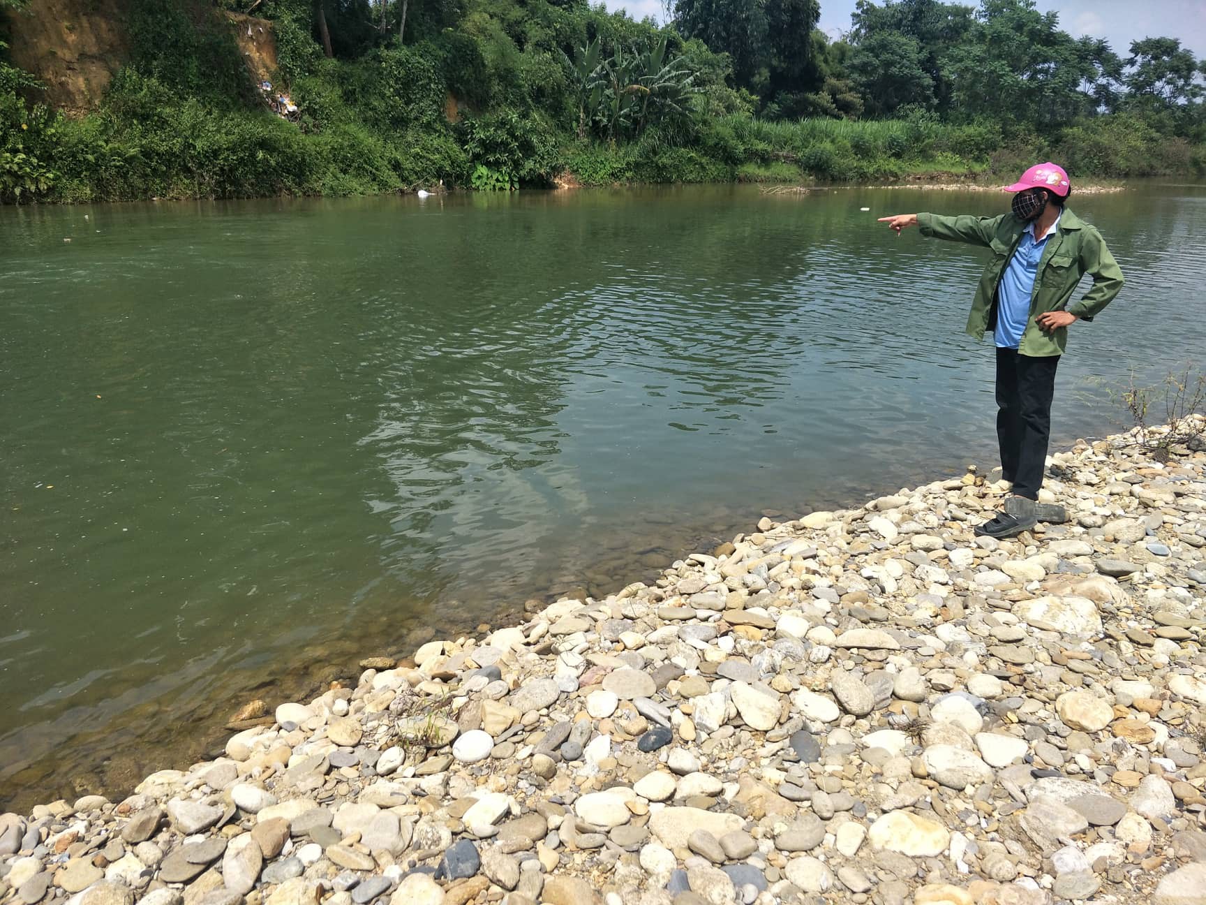 Đi bắt dế, học sinh lớp 10 bị đuối nước thương tâm