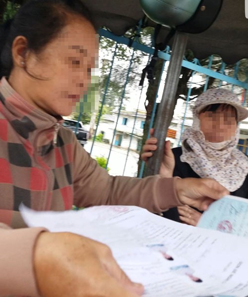 Làm CMND: Tránh lọt bẫy "cò"