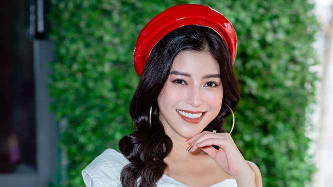 Qu&aacute;n qu&acirc;n Giọng h&aacute;t Việt 2018 Trần Ngọc &Aacute;nh chia sẻ về người thứ 3 - Ảnh 2.