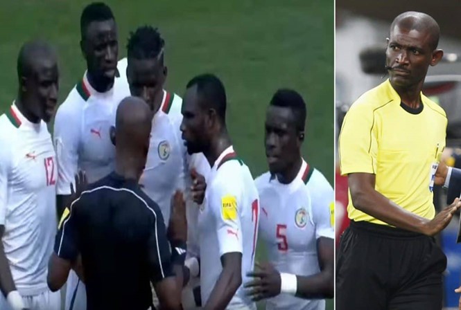 Hơn 53 trọng t&agrave;i b&oacute;ng đ&aacute; Ghana bị treo c&ograve;i v&igrave; nhận hối lộ - Ảnh 1.