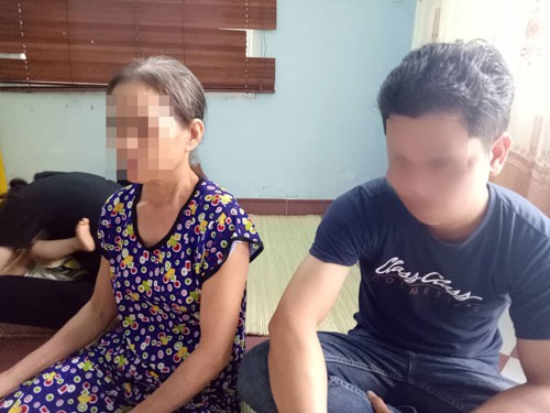 Vụ vợ con tử vong, chồng nguy kịch: Một bé trai ở cùng khách sạn tử vong