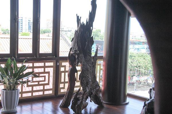 Độc nhất vô nhị: Nhà 5 tầng làm toàn bằng gỗ quý - Ảnh 17.