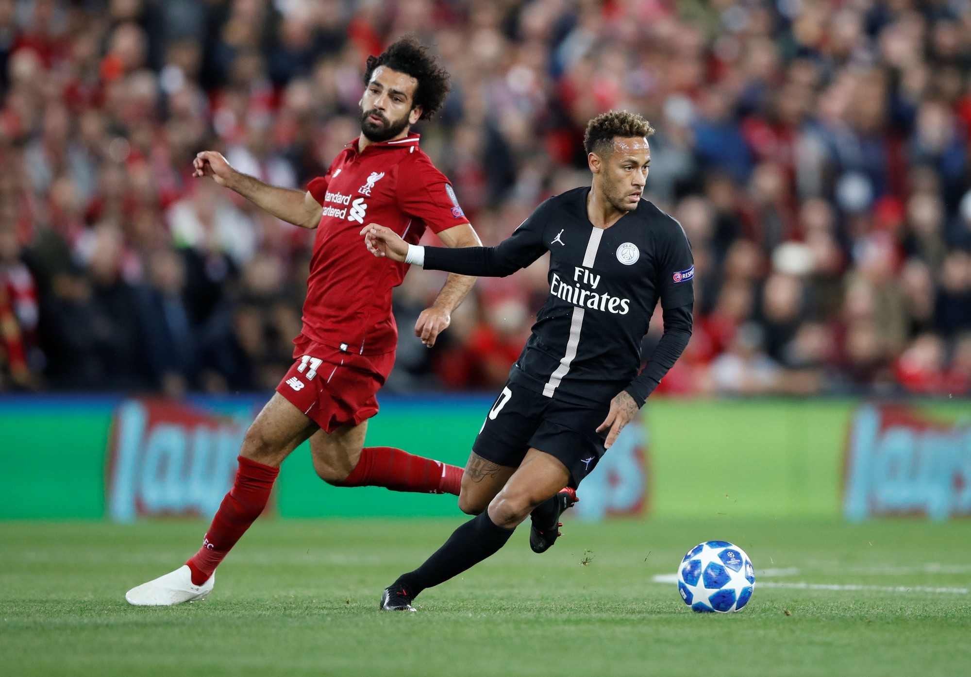 Salah tức tối với bàn thắng quyết định của Firmino?