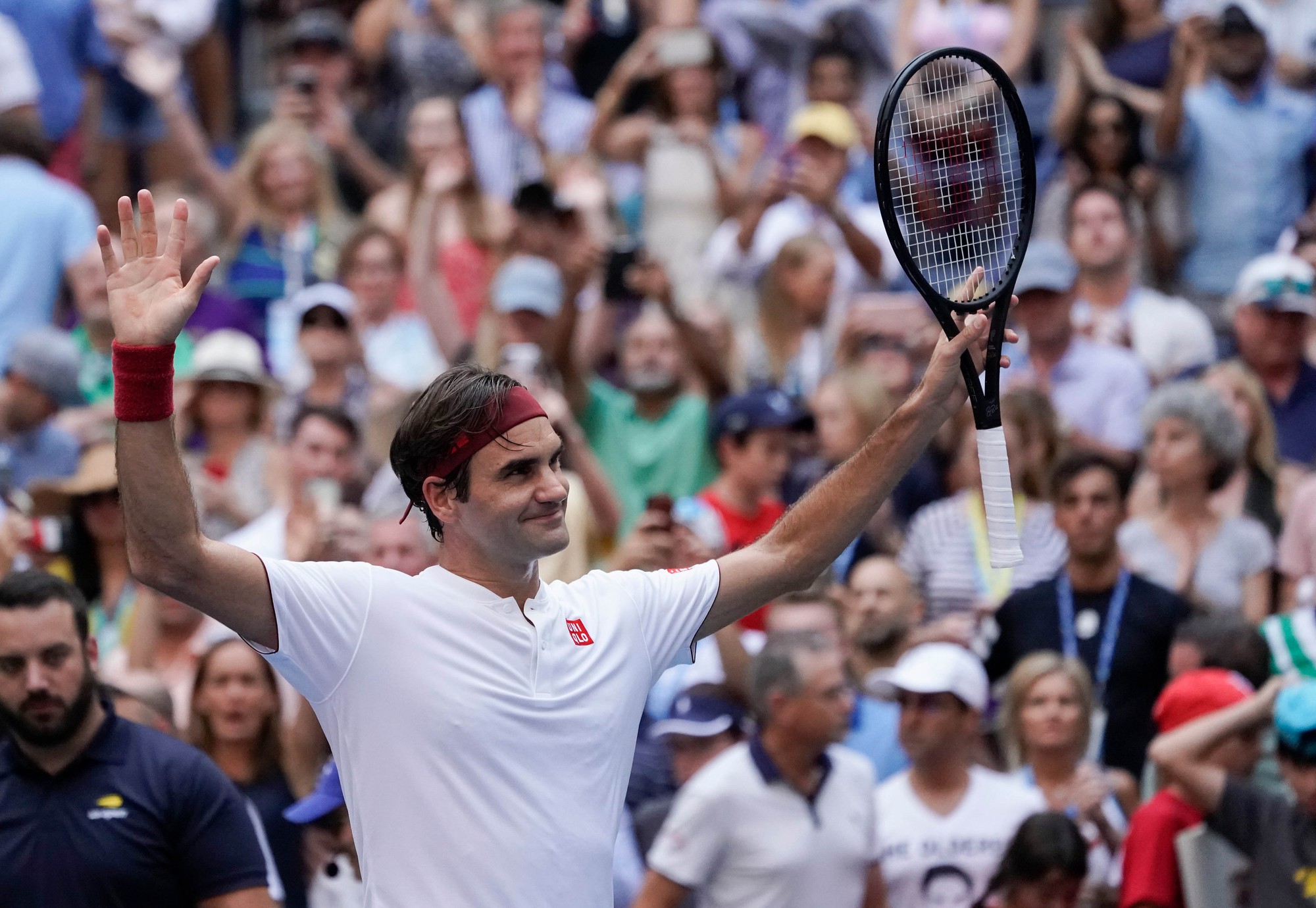 Clip: Federer, Sharapova đánh bại đàn em, vào vòng 4 US Open
