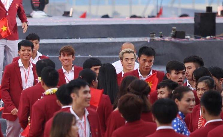 Những h&igrave;nh ảnh si&ecirc;u cute của tuyển thủ Olympic Việt Nam - Ảnh 2.