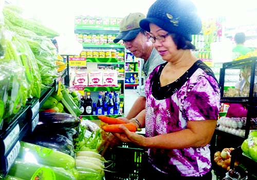 Cư dân chung cư Carina vui mừng đón Co.op Food hoạt động trở lại