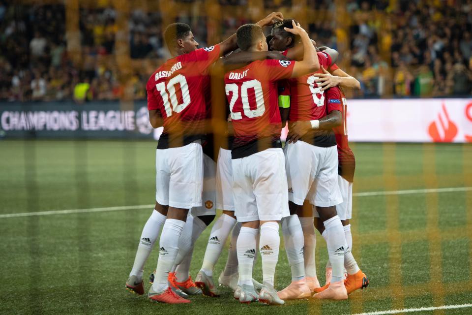 Thắng đậm, Mourinho vẫn bức x&uacute;c - Ảnh 2.