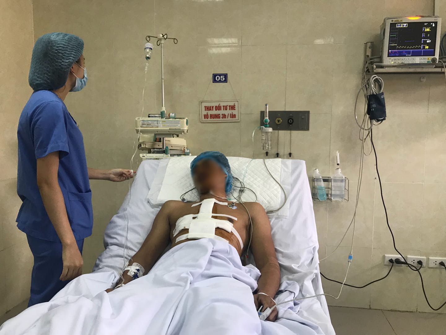 Cứu sống nam thanh niên bị bạn nhậu đâm thấu tim