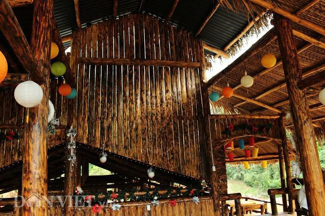 Dựng nhà gỗ lớn giữa rừng, không cần đến đinh - Ảnh 11.