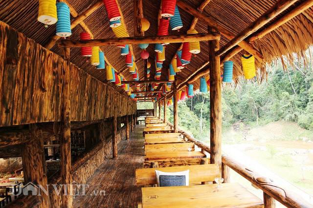 Dựng nhà gỗ lớn giữa rừng, không cần đến đinh - Ảnh 12.