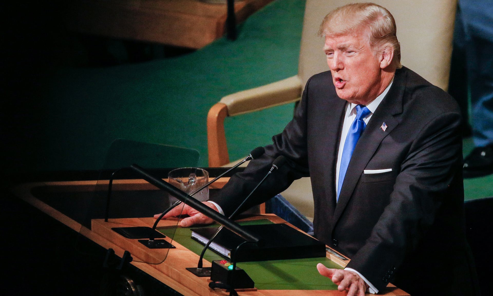 Tổng thống Trump và "sàn diễn" New York