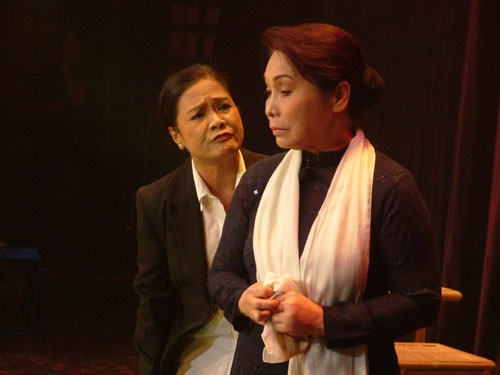 Cải lương đương đại không "ngọt", không "đời"