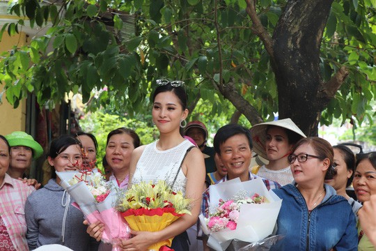 Bất lợi lớn của hoa hậu Trần Tiểu Vy khi thi hoa hậu thế giới