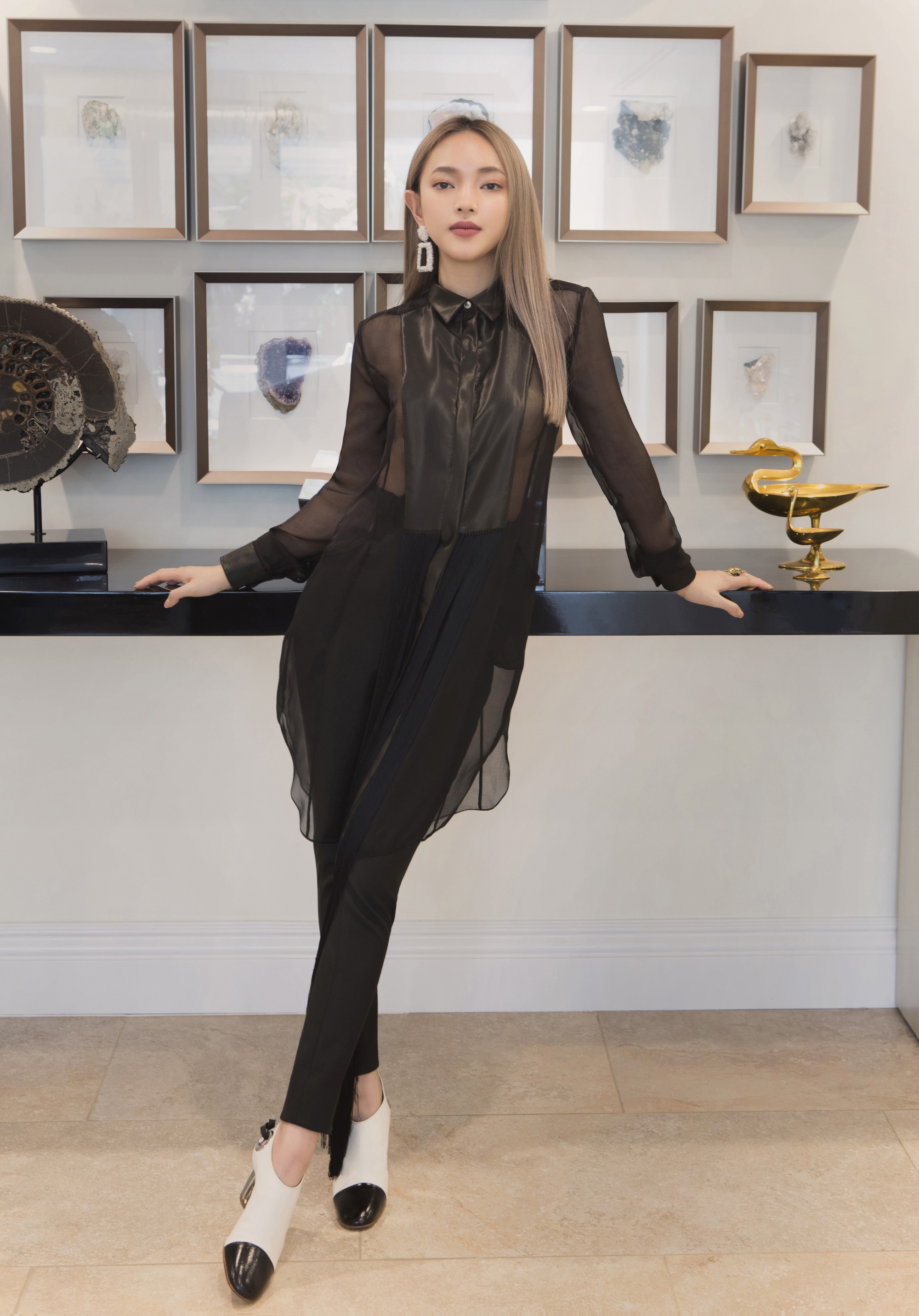 Qua tay Công Trí, fashionista 9X Châu Bùi càng lột xác - Ảnh 4.