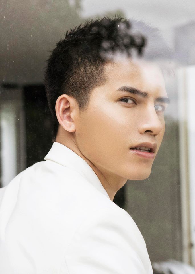Đừng tin khi giới showbiz chia sẻ bí quyết đẹp tự nhiên - Ảnh 1.