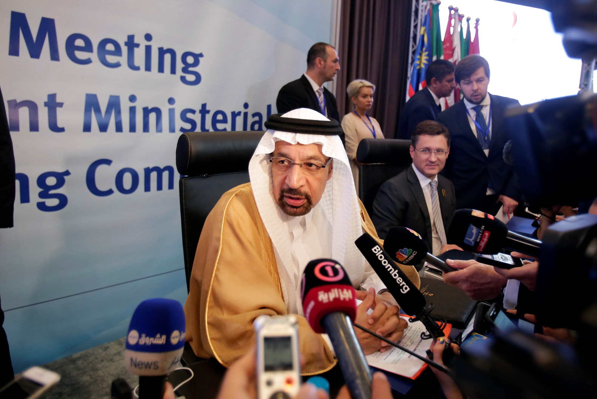 OPEC và Nga nói không với tổng thống Mỹ