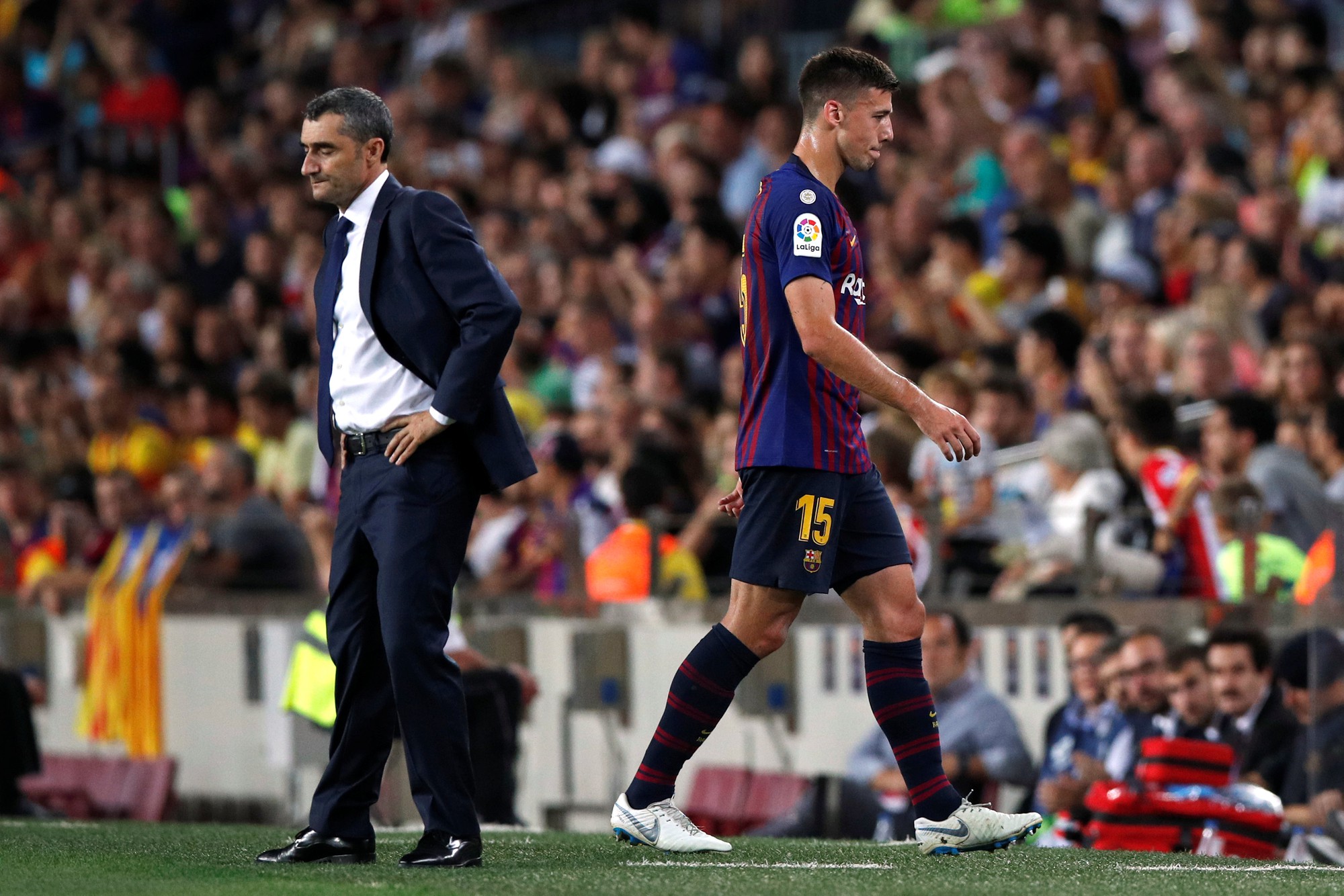 Trọng t&agrave;i bẻ c&ograve;i v&igrave; VAR, Barcelona su&yacute;t trắng tay trước Girona - Ảnh 3.