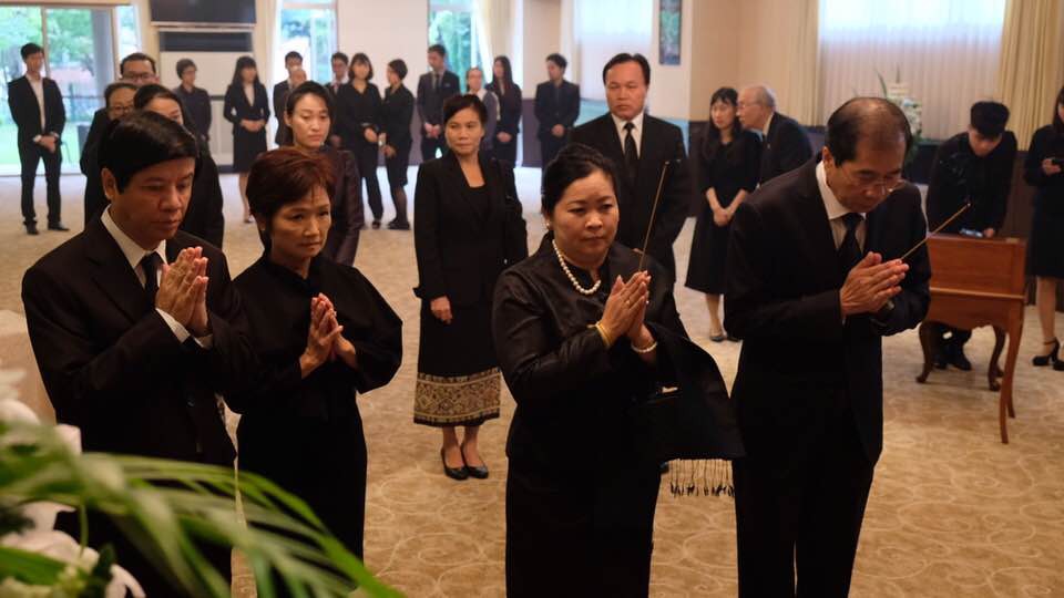 L&atilde;nh đạo nước ngo&agrave;i đến Đại sứ qu&aacute;n viếng Chủ tịch nước Trần Đại Quang - Ảnh 14.