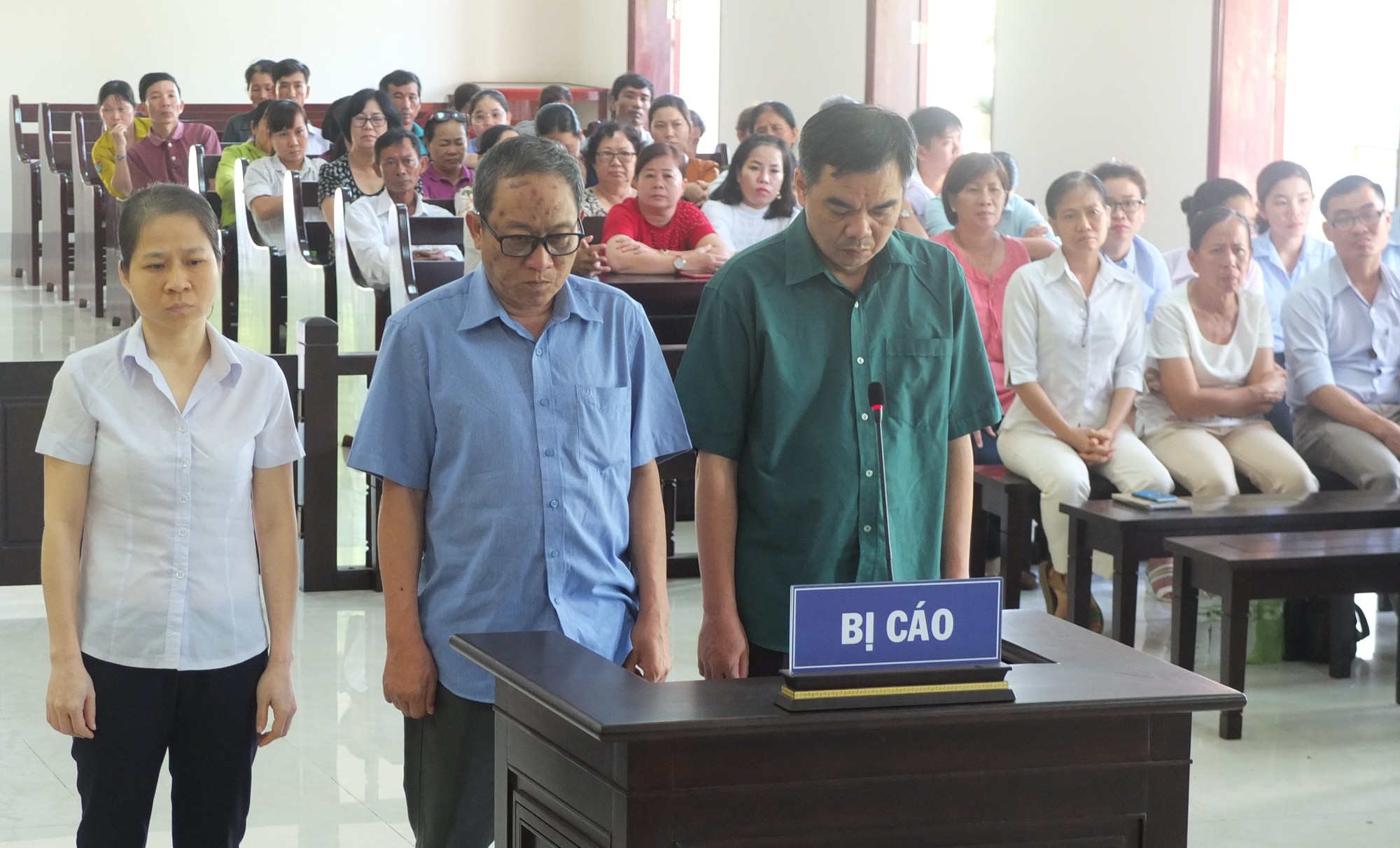 Gây thiệt hại tiền tỉ, “sếp” lãnh án nhẹ hơn “lính”