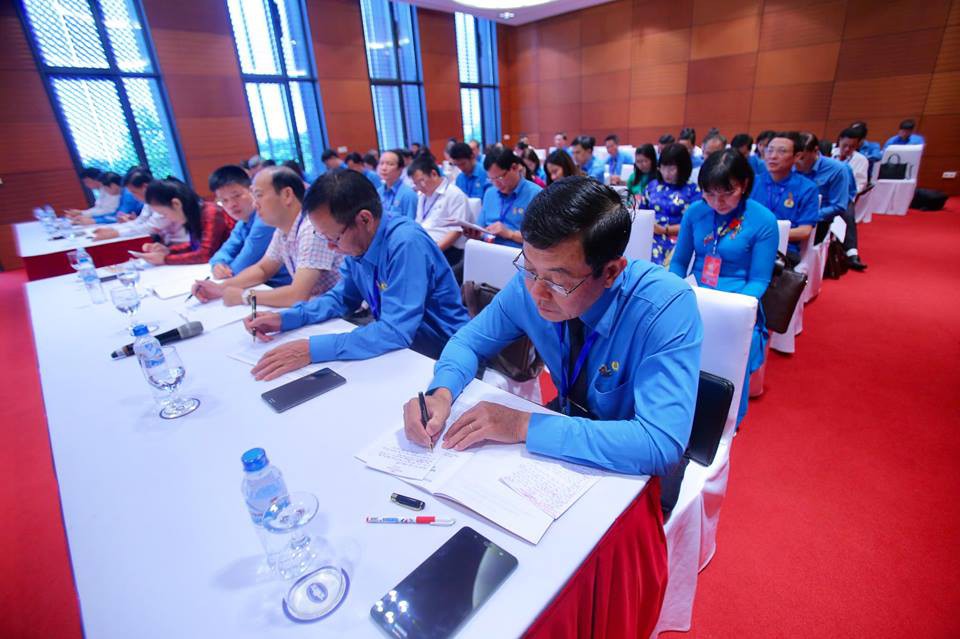 Kiện toàn tổ chức, nâng chất đội ngũ cán bộ Công đoàn