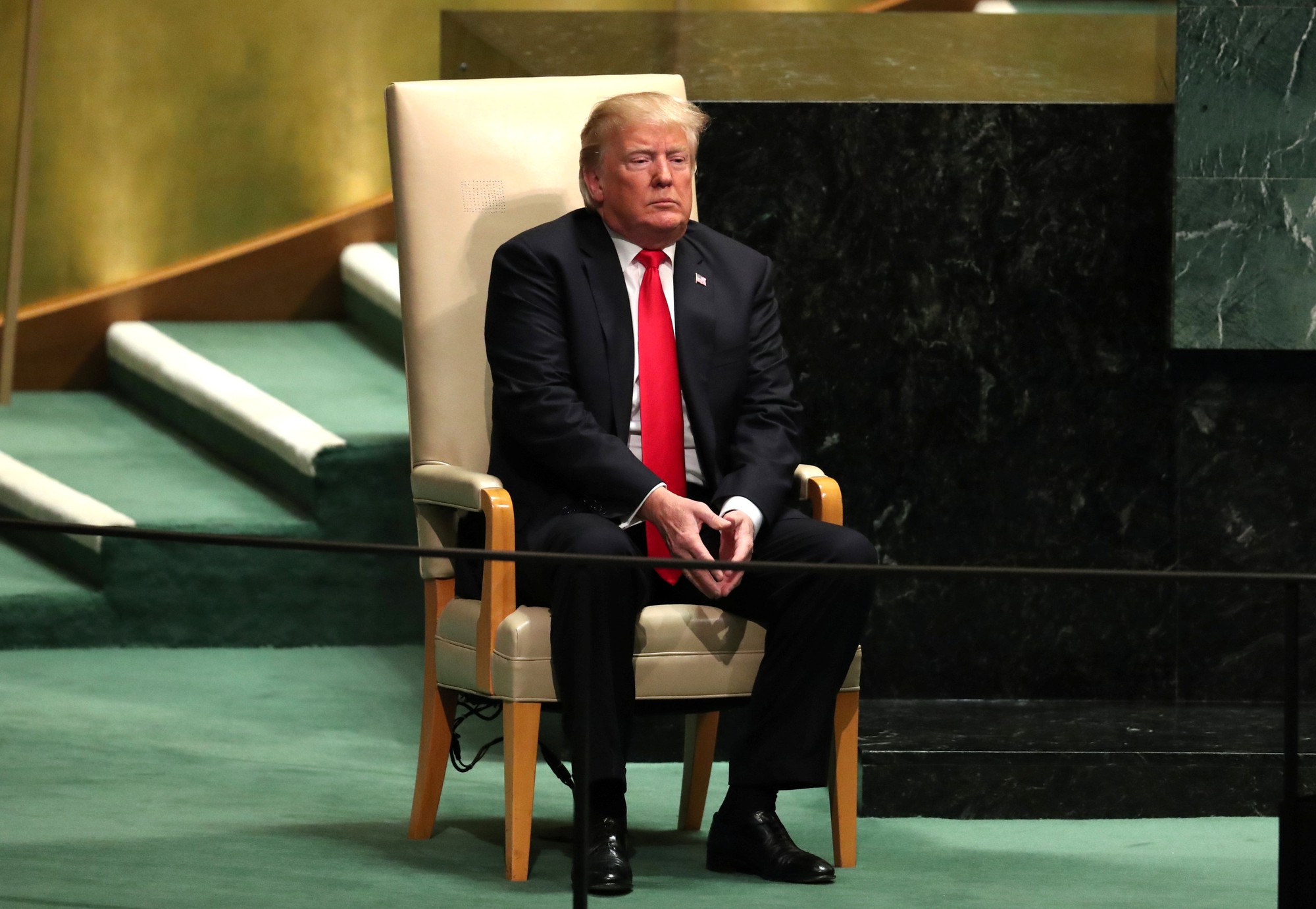 &Ocirc;ng Trump ph&aacute;t biểu tại LHQ, bất ngờ c&oacute; tiếng cười kh&uacute;c kh&iacute;ch - Ảnh 3.