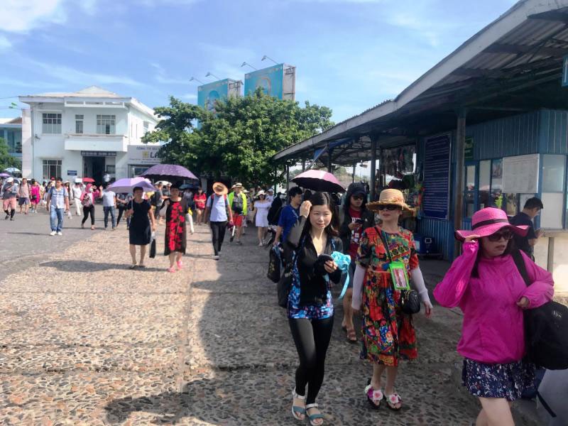 Khánh Hòa "nắn" luồng du khách nước ngoài