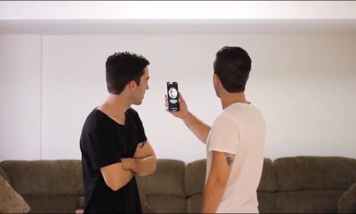 Face ID trên iPhone XS Max vẫn bị đánh lừa bởi cặp song sinh