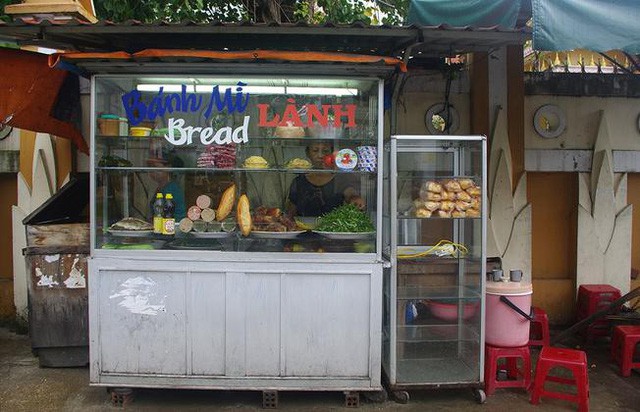 Báo Mỹ hết lời ca ngợi bánh mì Việt Nam - Ảnh 5.