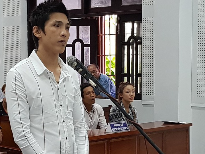 Nghịch tử sát hại mẹ ruột chỉ lãnh án chung thân