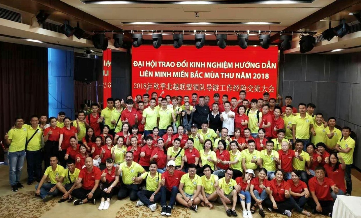 Hướng dẫn viên người Trung Quốc, Việt Nam tụ tập dự đại hội "chui"