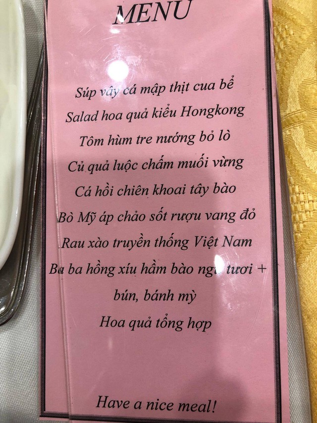 Đám cưới VIP gần 20 triệu đồng/mâm, đại gia đãi toàn tôm hùm, vi cá - Ảnh 1.