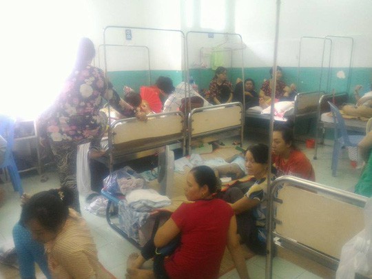 Hàng trăm trẻ nhập viện vì bệnh tay chân miệng - Ảnh 6.