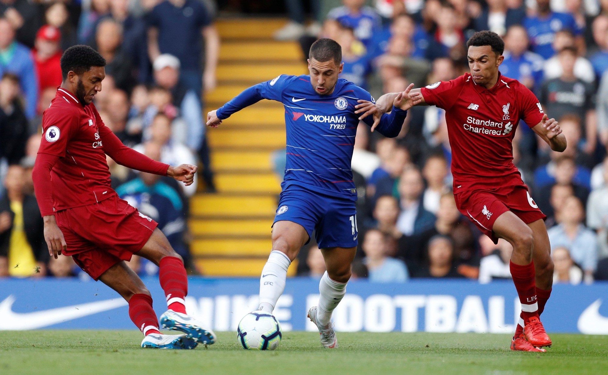 Jose Mourinho run rẩy ngày trở về Stamford Bridge - Ảnh 3.
