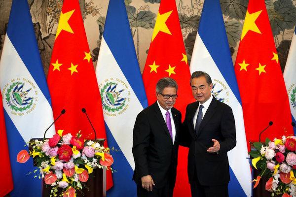 Mỹ muốn trừng phạt El Salvador vì thân Trung Quốc